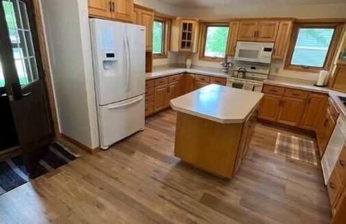 Glenwood Cabin | Serene Cabin Escape on Lake Minnewaska for Families