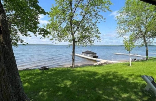 Glenwood Cabin | Serene Cabin Escape on Lake Minnewaska for Families