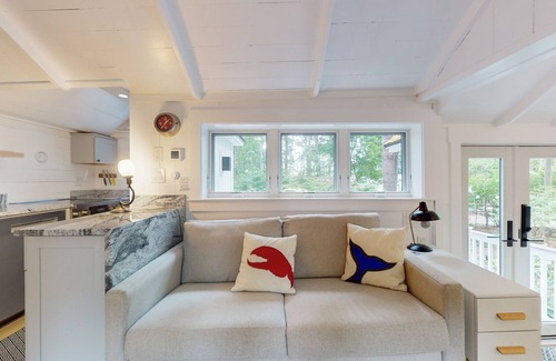 Ogunquit Cottage | Peaceful Cottage Steps from Ogunquit Beach with Ocean Views