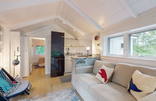 Ogunquit Cottage | Peaceful Cottage Steps from Ogunquit Beach with Ocean Views