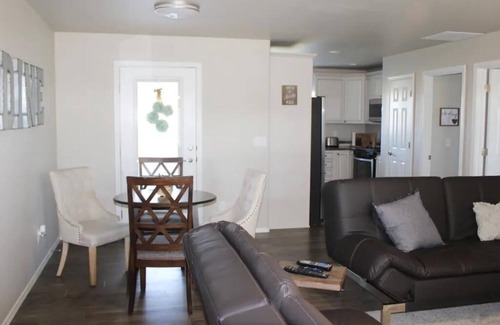 Twin Falls Apartment | Serene 1 BR Apartment: Ideal Retreat with Breakfast Included