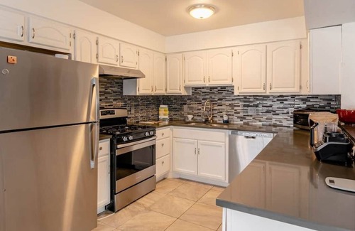 Franklin Park House | Tranquil Retreat with Patio, Kitchen & Free WiFi!