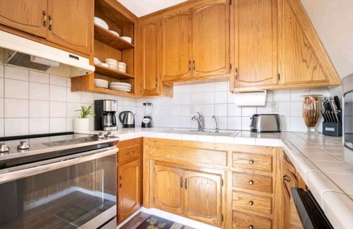 Arroyo Grande House | Serene Coastal Valley Ranch with Pool & Ocean Views