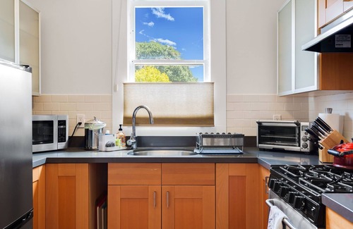 Upper Telegraph House | Tranquil & Well-Appointed Flat with Spa and Breakfast