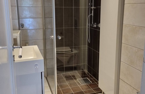 Grunerlokka Apartment | Peaceful Retreat with Breakfast and Family-Friendly Amenities