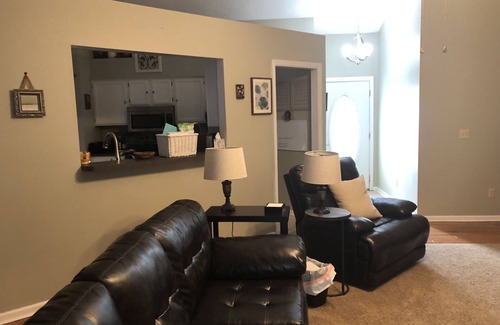 Kingsland House | Cozy Home Near Base & I95 with Breakfast Included