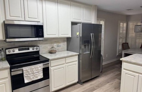 Gunter Afs House | Serene Gated Retreat in East Montgomery with Family Amenities