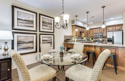 Branson Condo | Quiet Condo w/Patio: 3 Mi to Dtwn Branson!