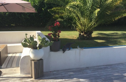 Biarritz House | Serene Villa Retreat with Heated Pool and Ocean Views