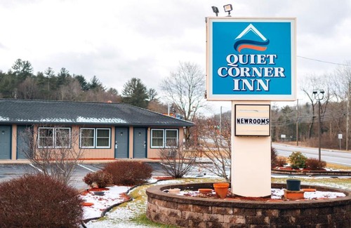 Brooklyn Hotel | Peaceful Stay at Quiet Corner Inn: 9/10 Guest Rated