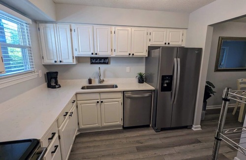 Columbia Condo | Inviting Condo by Saluda River: Guest Rated 9.8, Pool & More