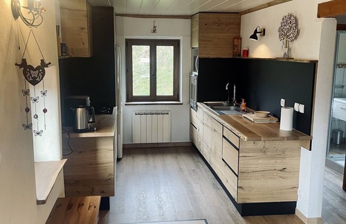 Orbey House | Cozy Cottage for 5 with Kitchen & Pet-Friendly Amenities