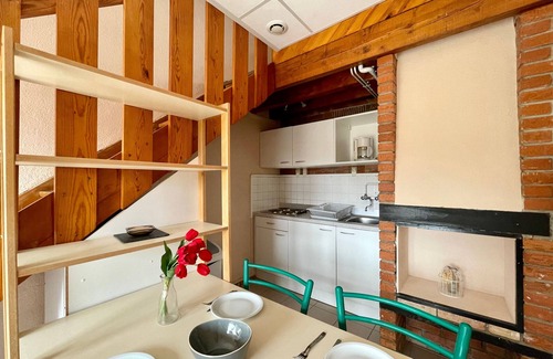 Cayres Cottage | Cozy Gite Cayres: Pet-Friendly Retreat with Spa & Breakfast