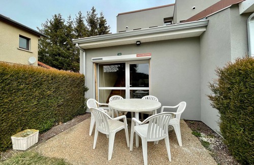 Cayres Cottage | Cozy Gite Cayres: Pet-Friendly Retreat with Spa & Breakfast