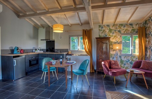 Saint-Cybranet Ski Chalet | Quiet cottage with private indoor spa near Sarlat