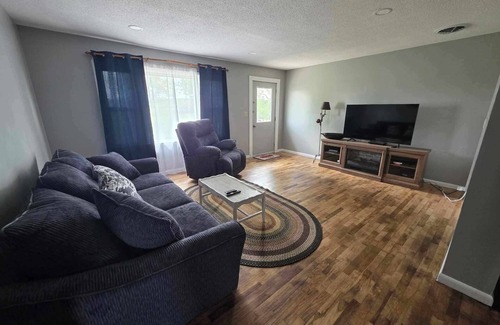 Pawnee County Other | Quiet Country Cottage with access to 396 acres of Audubon native prairie land