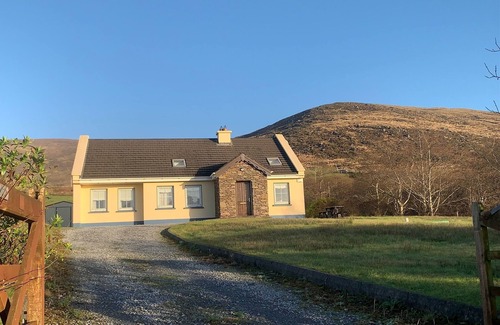 Dingle House | Serene Country Retreat in Dingle, County Kerry - 10/10 Rated