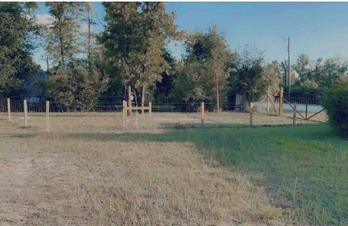 Youngstown RV Rental | Private Entrance RV Lot with Fenced Area for Families