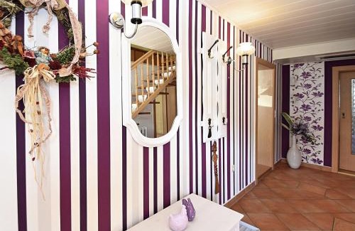 Deesbach Apartment | Quiet Couples Apartment, cleaning included