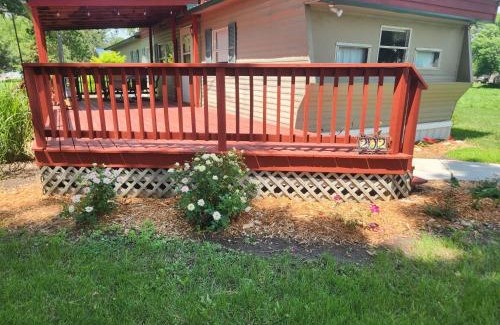 Scotia House | Cozy Cottonwood Cottage: Family-Friendly Retreat in Scotia