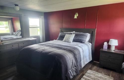 Scotia House | Cozy Cottonwood Cottage: Family-Friendly Retreat in Scotia