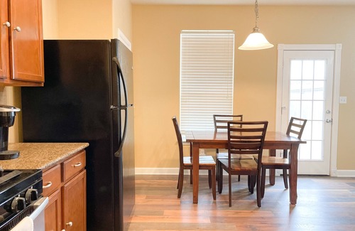 Kyle House | Charming Retreat Minutes from Austin & San Marcos with Pool