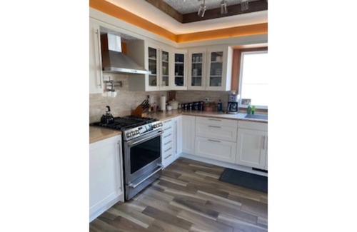 Bellevue House | Cozy Retreat in Bellevue for CWS Families and Fans