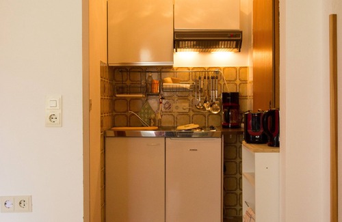 Weissbach an der Alpenstrasse Apartment | Serene Apartment with Balcony, Breakfast & Child-Friendly Care