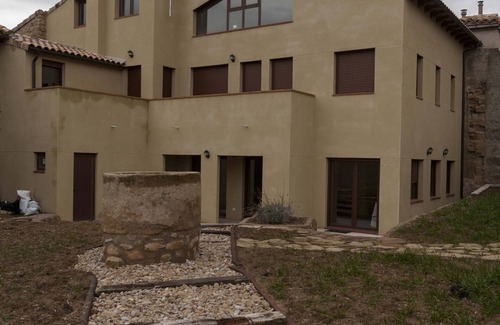 Loarre Bed & Breakfast | Relaxing Retreat: Perfect House to Disconnect and Unwind