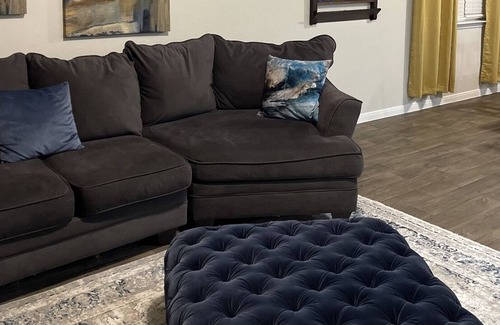 Hutto House | Quiet escape | Kalahari | Dell Diamond| Tesla