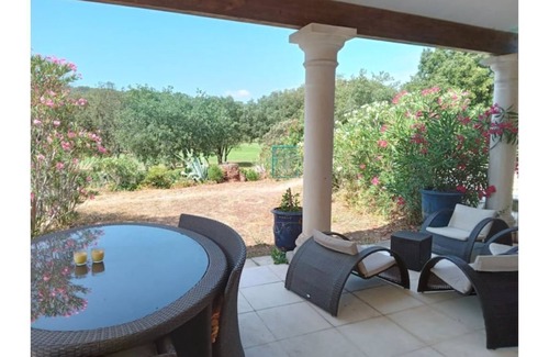 Garrigues Villa | Tranquil Golf Course Retreat Minutes from Town Center