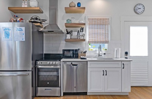 Lockeland Springs House | Cozy Family Retreat in Walkable EastNash with Desk & Kitchen