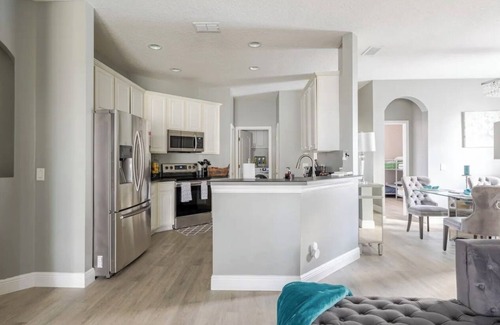 Apopka House | Family-Friendly Retreat Near Amusement Parks & Pet-Friendly