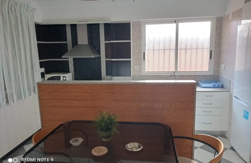 Xeraco Beach Apartment | Serene 2-Bedroom Retreat with Pet-Friendly Amenities
