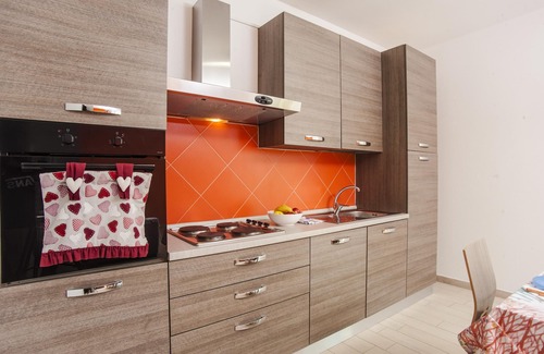 Sant'Anna Arresi Apartment | Tranquil Appartamento 2: Mountain View, Garden & Spa