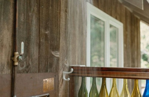 Washington County House | Tranquil Forest Retreat: Eco-Friendly Escape Near Coast