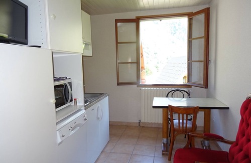 La Chapelle-en-Valgodemard Apartment | Relaxing Studio with Pool & Spa - Guest Rated 9.8/10