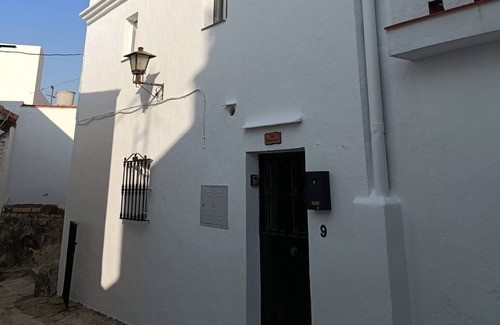 Alcala de los Gazules House | Serene Getaway House in Alcala De Los Gazules with Breakfast