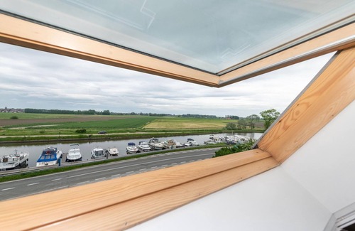 Nieuwpoort Apartment | Inviting Duplex Apartment with Breathtaking Ocean Views