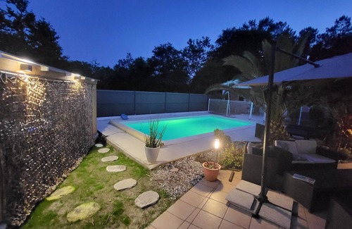 Saubion House | Discover a Tranquil Gîte by the Forest with Pool Access