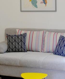 Erdberg Apartment | Serene Retreat with Terrace - Guest Rated 8.8/10