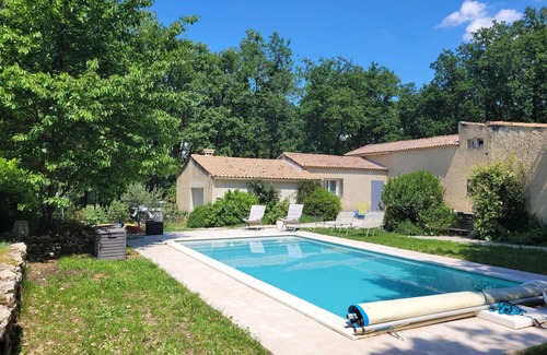 Chantemerle-les-Grignan House | Serene Retreat in Drôme Provençale with Pool & Greenery