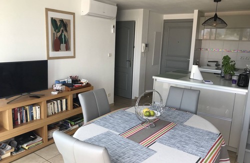 Saint-Cyprien Plage Apartment | Tranquil Retreat with Pool, Terrace & Oceanfront Access