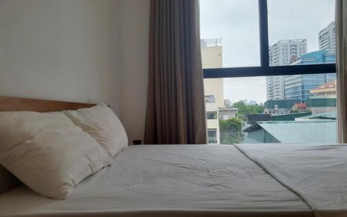 Nghia Đo Apartment | Eco-Friendly Retreat at Hoang Quoc Viet Hotel & Apartment