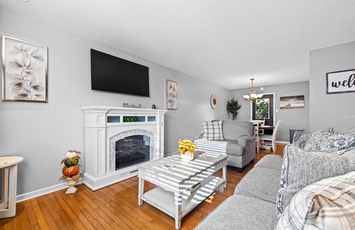 Ashley Oaks House | Quiet home near area's attractions with firepit & work station - dog-friendly