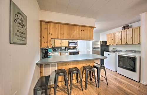 Hawkins House | Serene Lake Hawkins Home: Kayaks, Dock & Spa Amenities