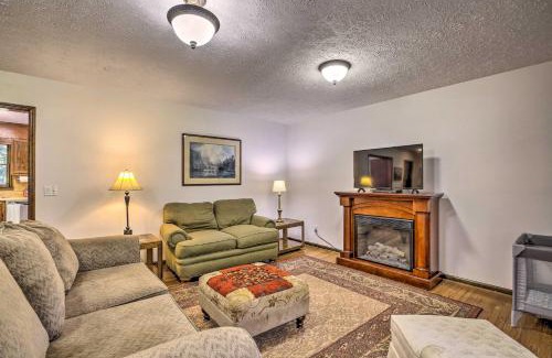 Acworth House | Cozy Retreat with Fire Pit - Steps from Downtown Acworth