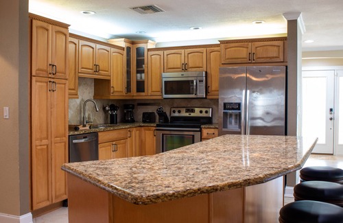 Largo House | Relaxing Retreat with Salt Water Pool Near Largo Golf Course
