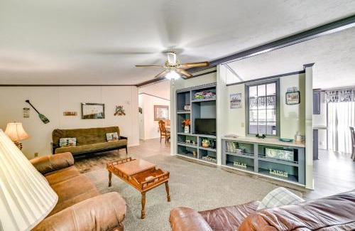 Cadiz House | Serene Horseshoe Hill House Near Lake Barkley Awaits