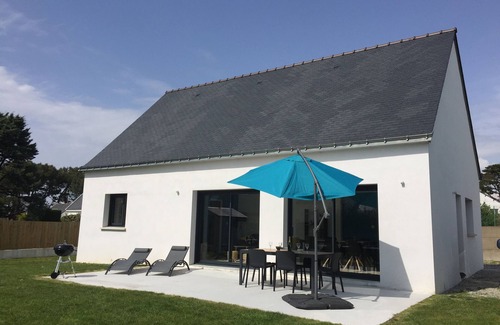 Saint-Pierre-Quiberon House | Tranquil Retreat Near Sandy Beach with Pool & Ocean Views